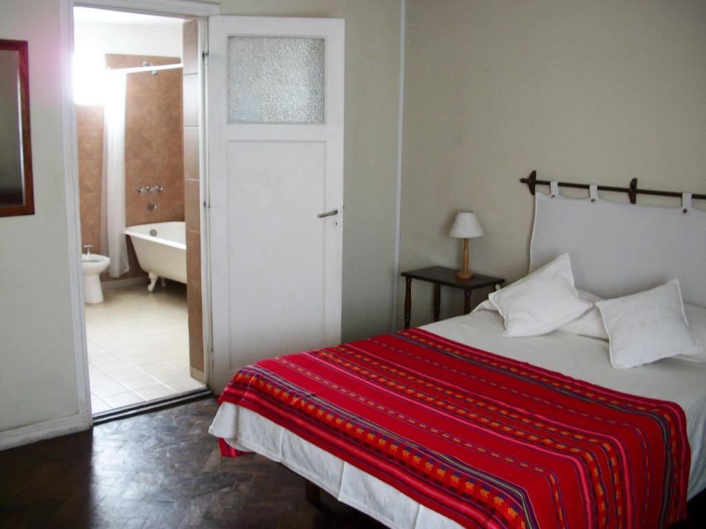 Hostal Pueblo Andino Salta Room photo